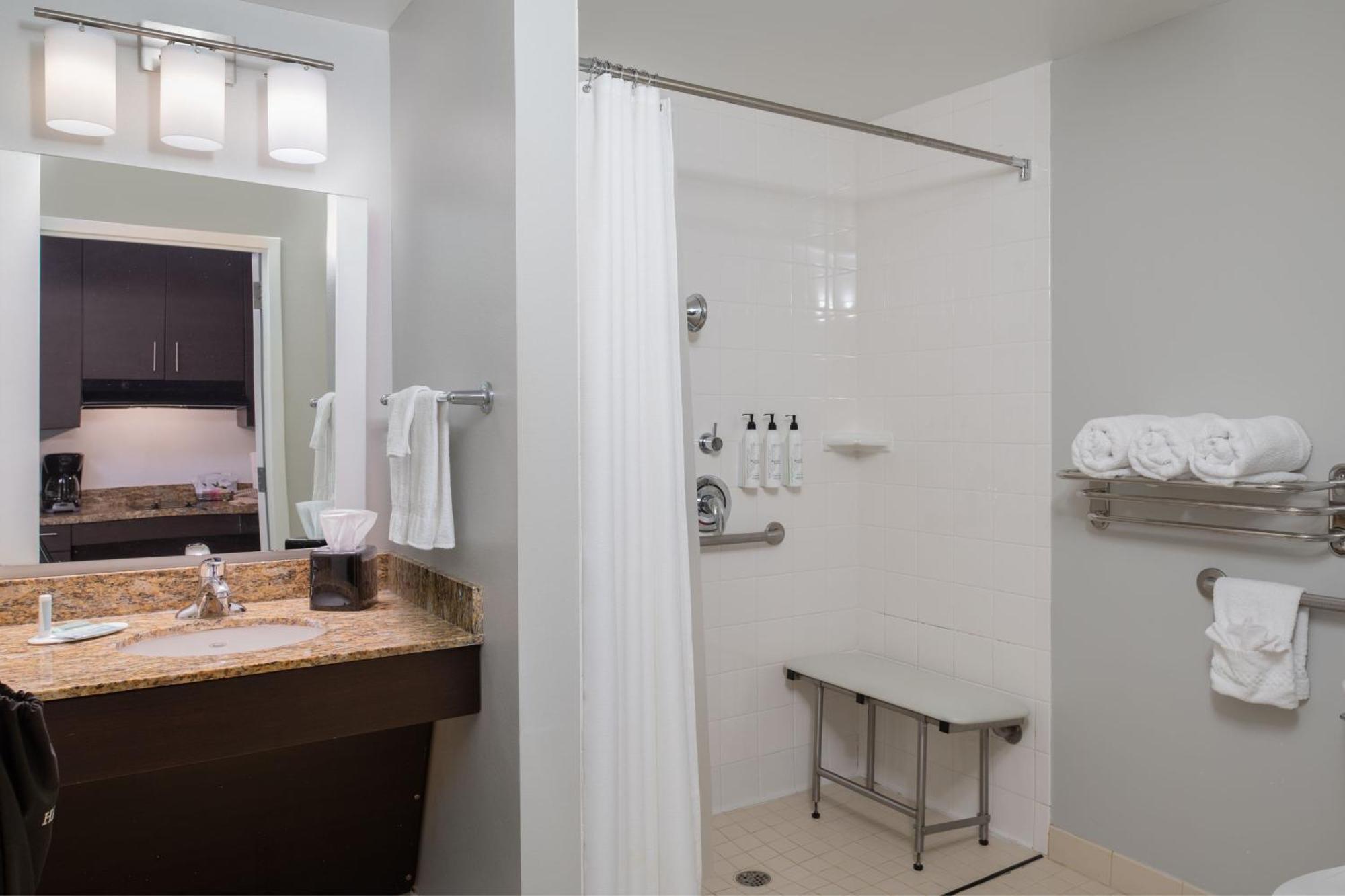 Towneplace Suites By Marriott Wareham Buzzards Bay Exterior photo
