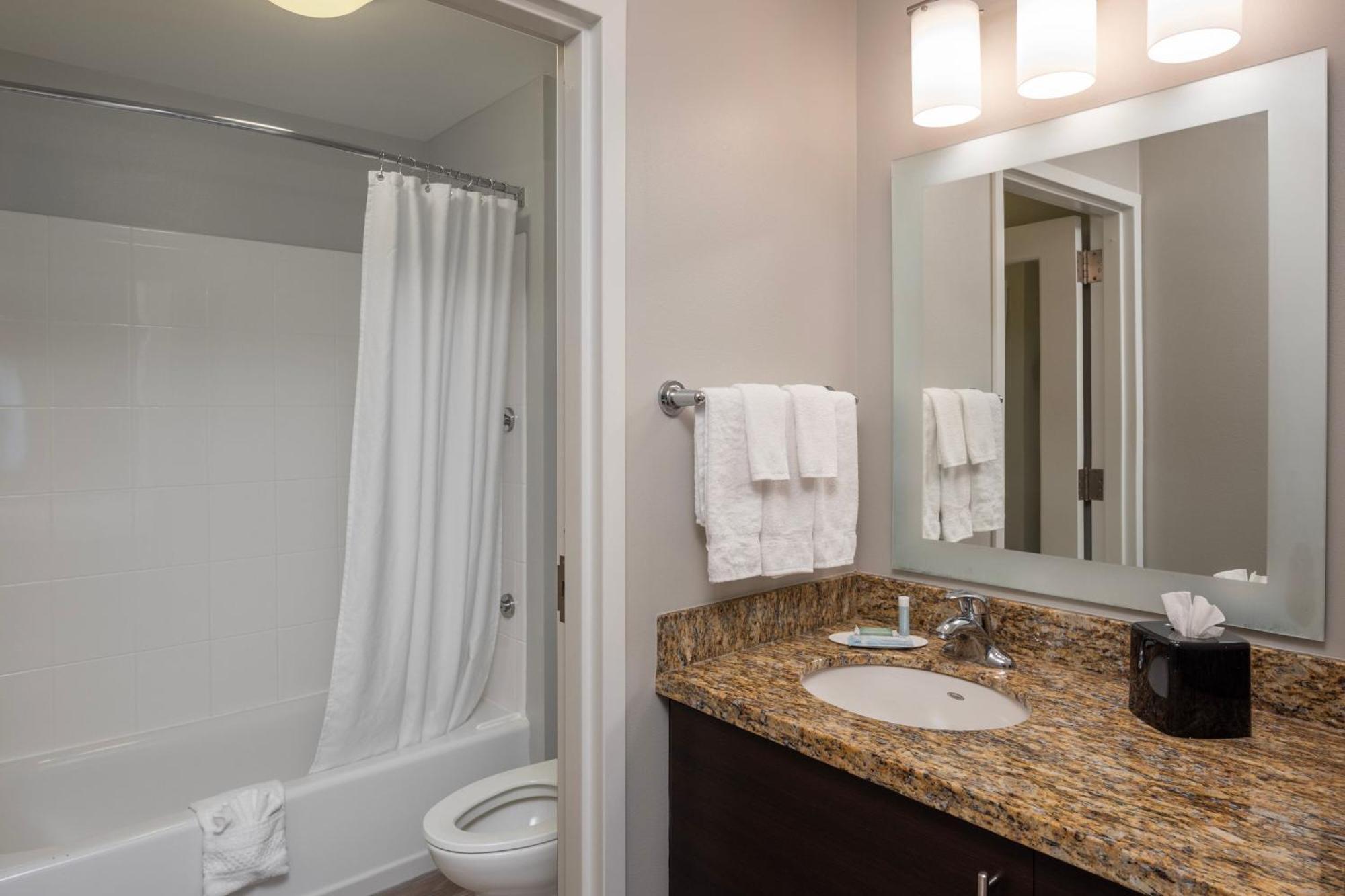Towneplace Suites By Marriott Wareham Buzzards Bay Exterior photo