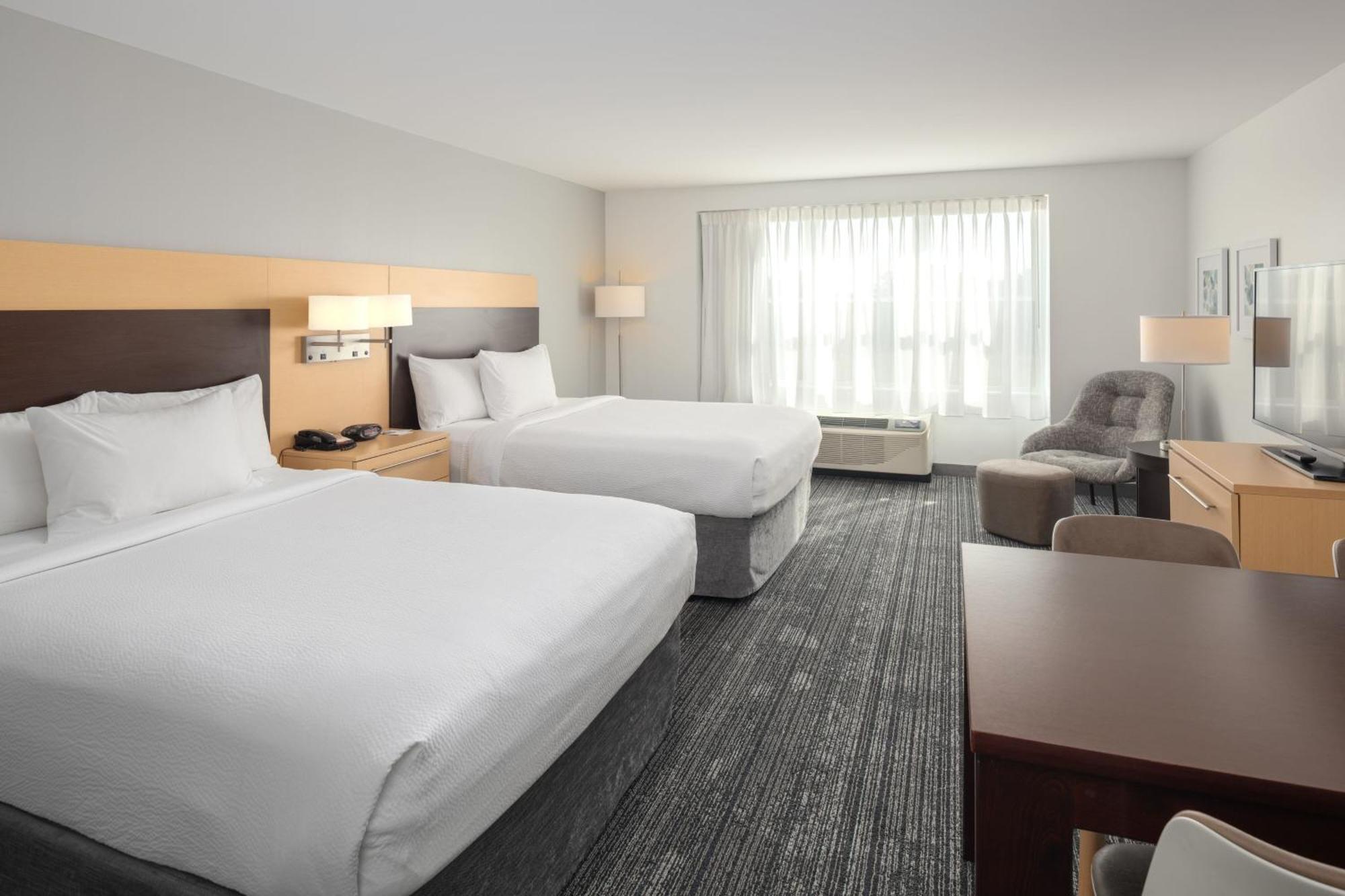 Towneplace Suites By Marriott Wareham Buzzards Bay Exterior photo