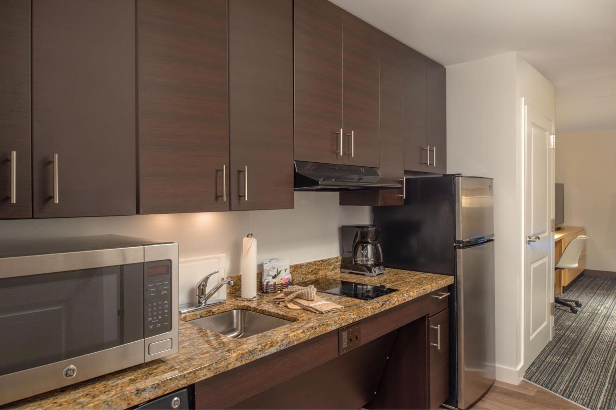 Towneplace Suites By Marriott Wareham Buzzards Bay Exterior photo