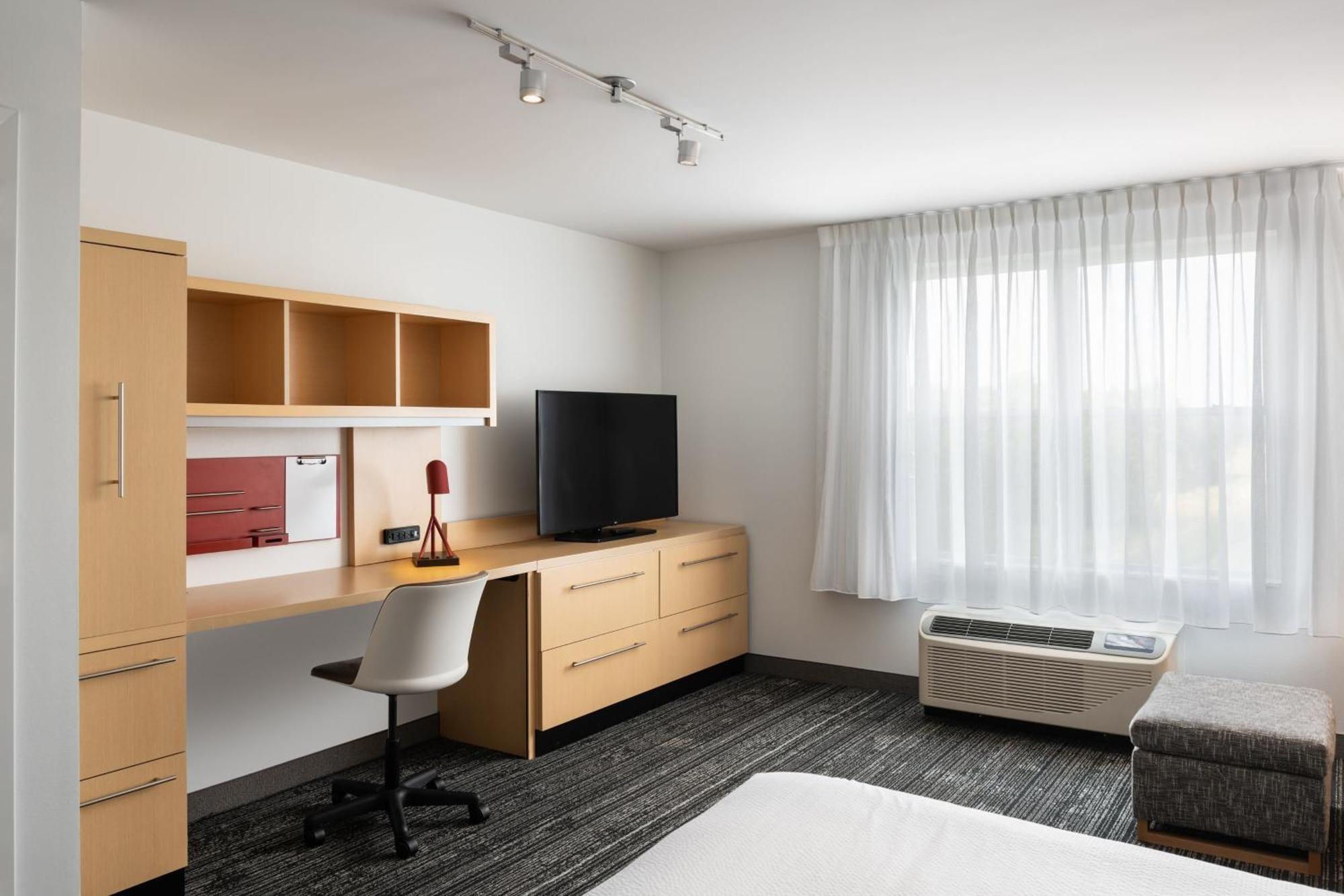 Towneplace Suites By Marriott Wareham Buzzards Bay Exterior photo